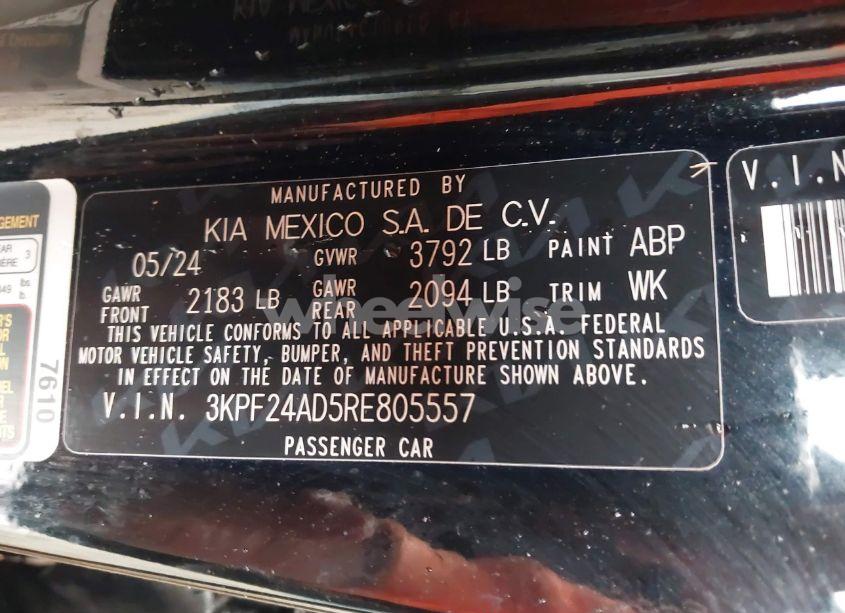 Photo 9 of 2024 Kia Forte LXS (VIN 3KPF24AD5RE805557)