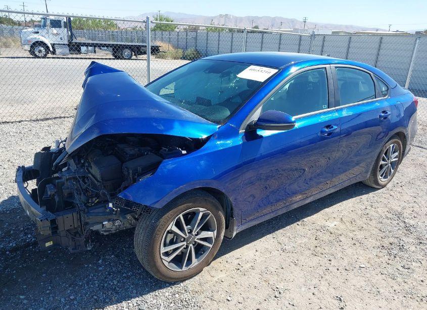 Photo 2 of 2024 Kia Forte LXS (VIN 3KPF24AD5RE814808)