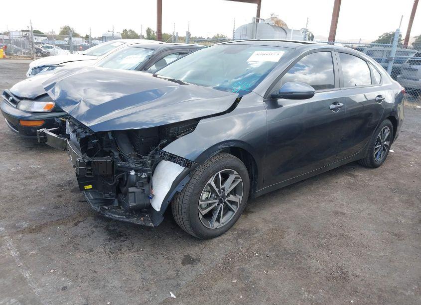 Photo 2 of 2024 Kia Forte LXS (VIN 3KPF24AD5RE821550)