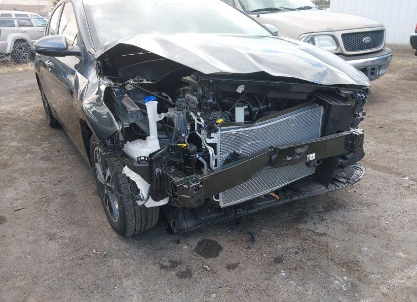 Photo 6 of 2024 Kia Forte LXS (VIN 3KPF24AD5RE821550)