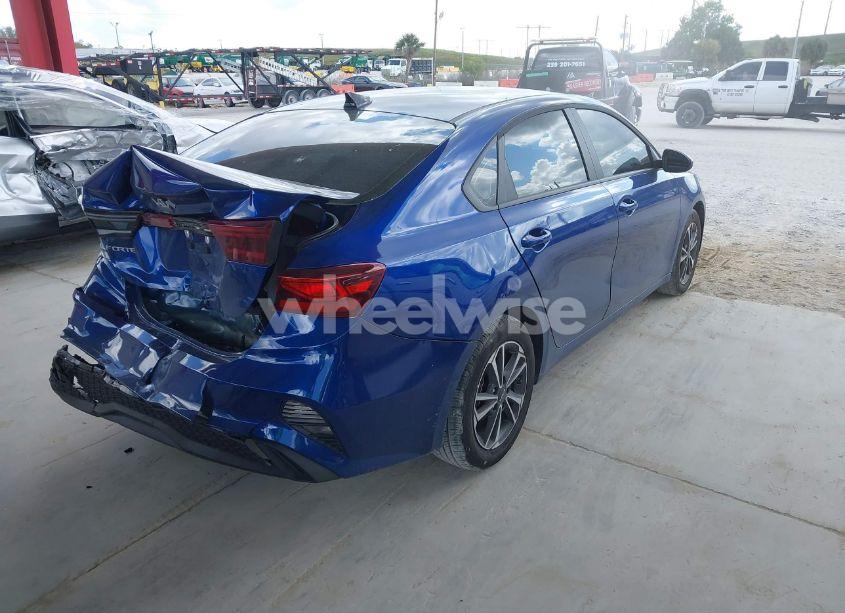 Photo 4 of 2024 Kia Forte LXS (VIN 3KPF24AD5RE829325)