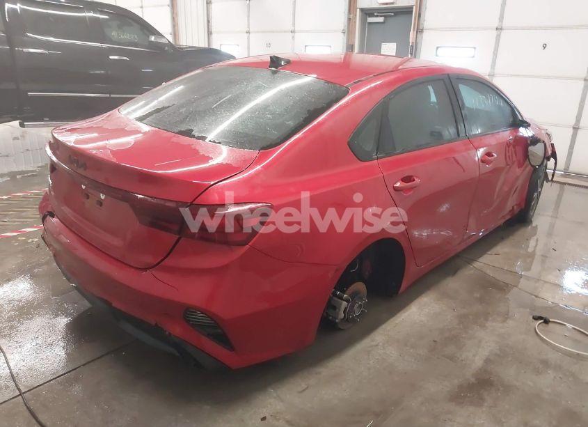 Photo 4 of 2024 Kia Forte LXS (VIN 3KPF24AD5RE837957)