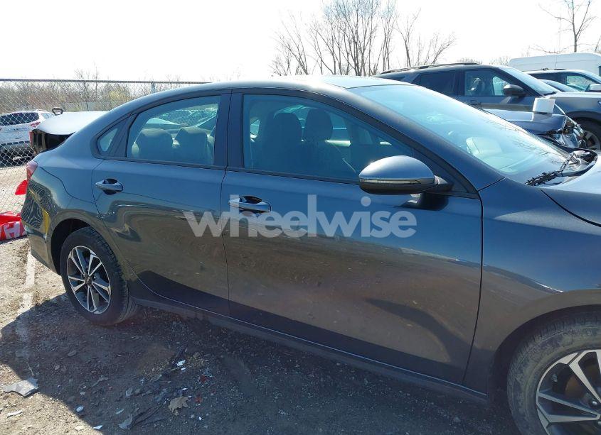 Photo 14 of 2024 Kia Forte LXS (VIN 3KPF24AD5RE838266)