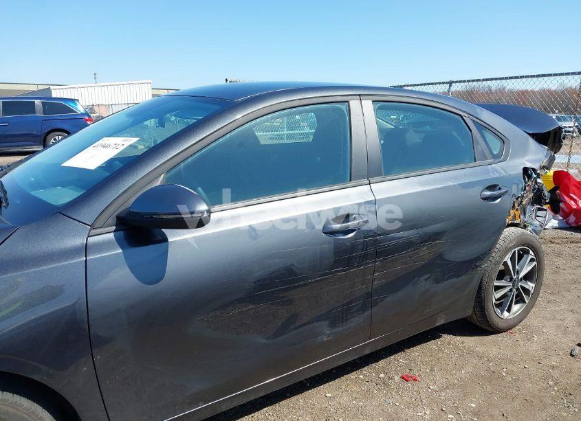 Photo 15 of 2024 Kia Forte LXS (VIN 3KPF24AD5RE838266)