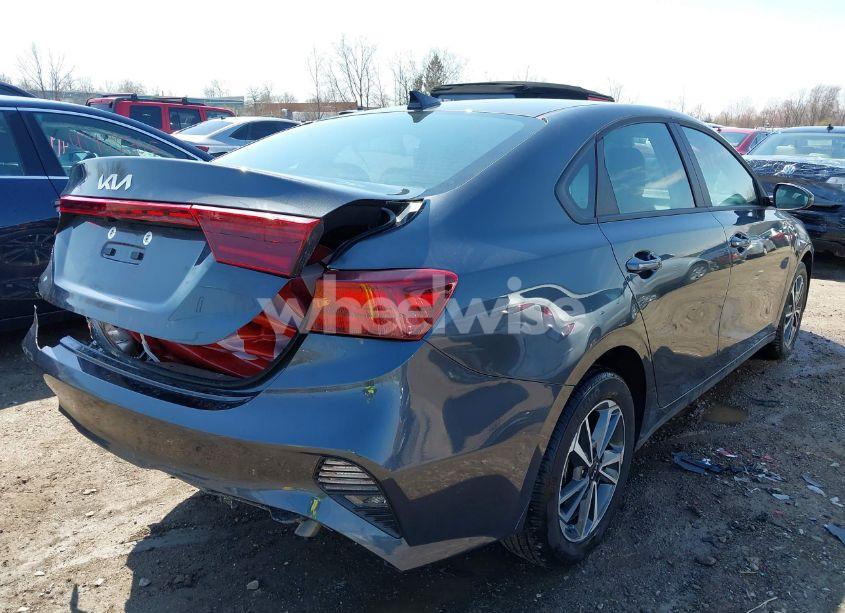 Photo 4 of 2024 Kia Forte LXS (VIN 3KPF24AD5RE838266)