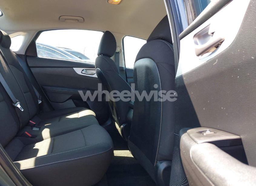 Photo 8 of 2024 Kia Forte LXS (VIN 3KPF24AD5RE838266)