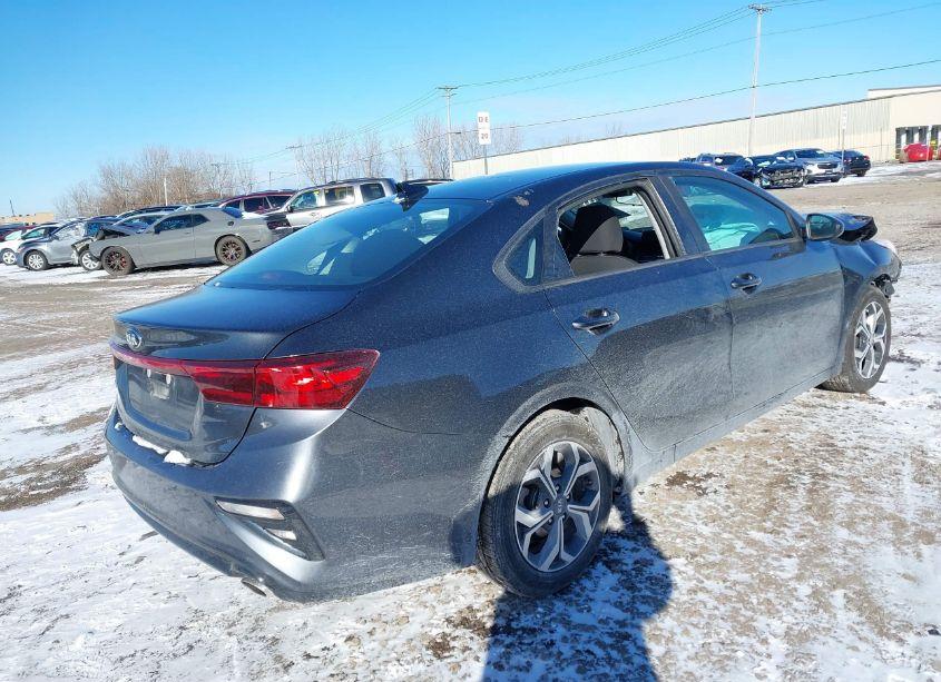 Photo 4 of 2019 Kia Forte LXS (VIN 3KPF24AD6KE006991)