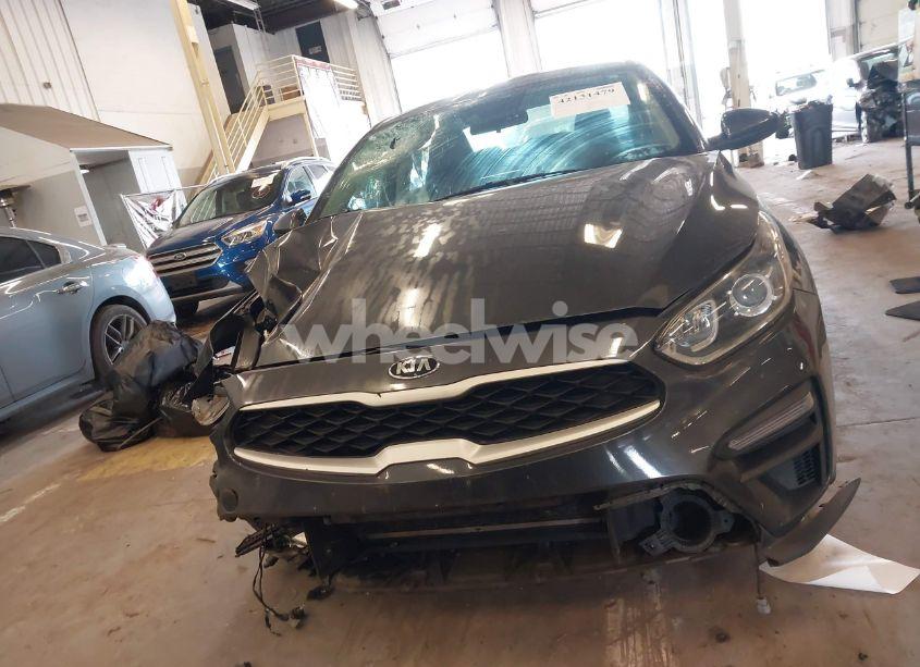 Photo 13 of 2019 Kia Forte FE (VIN 3KPF24AD6KE011642)