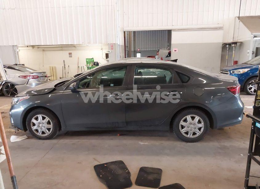 Photo 15 of 2019 Kia Forte FE (VIN 3KPF24AD6KE011642)