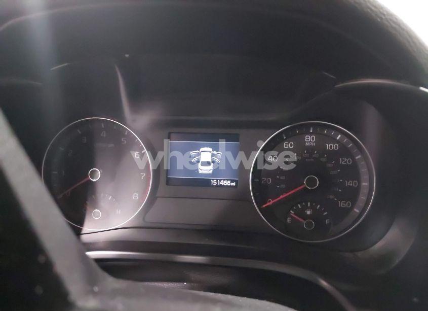 Photo 7 of 2019 Kia Forte LXS (VIN 3KPF24AD6KE023192)