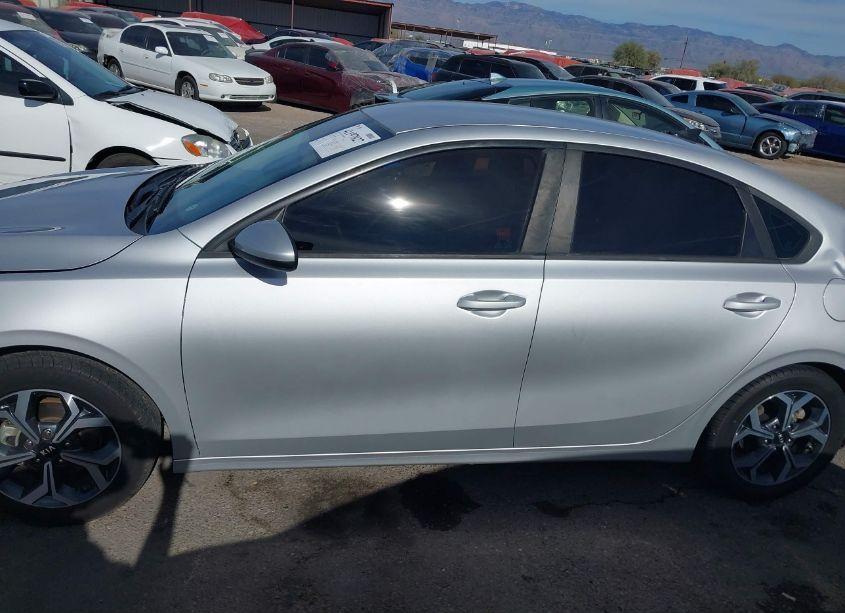 Photo 15 of 2019 Kia Forte LXS (VIN 3KPF24AD6KE040851)