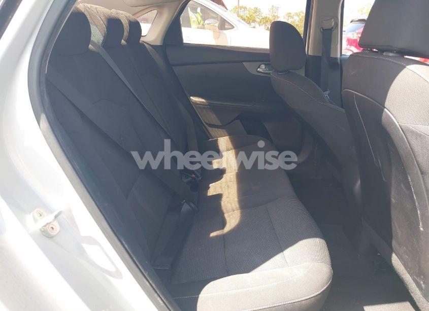 Photo 8 of 2019 Kia Forte LXS (VIN 3KPF24AD6KE041725)