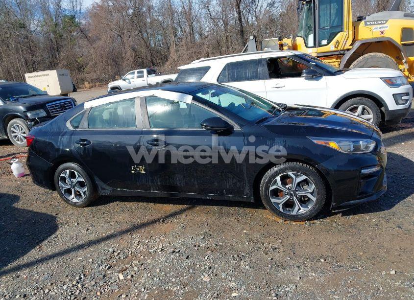 Photo 13 of 2019 Kia Forte LXS (VIN 3KPF24AD6KE067628)