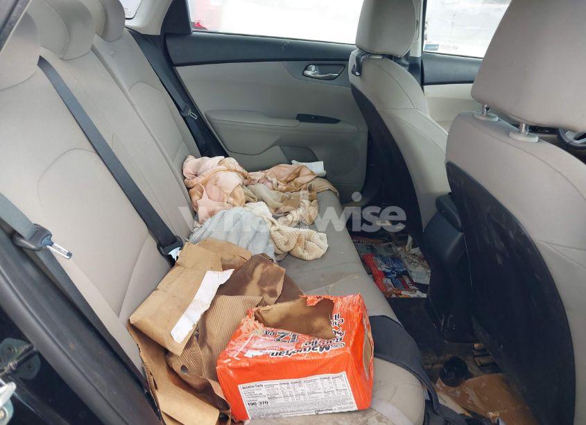 Photo 8 of 2019 Kia Forte LXS (VIN 3KPF24AD6KE067628)