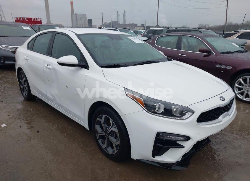2019 Kia Forte LXS (VIN 3KPF24AD6KE072599) main photo