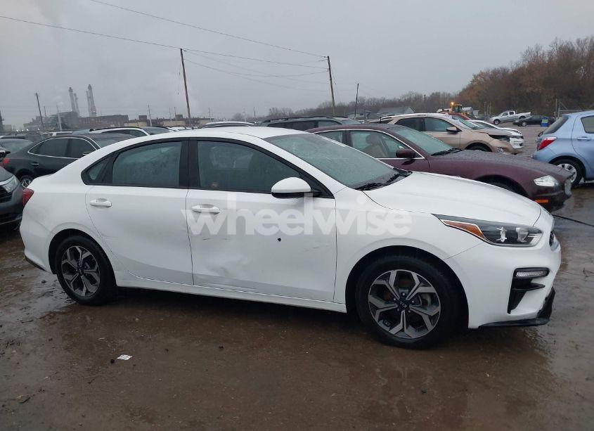 Photo 12 of 2019 Kia Forte LXS (VIN 3KPF24AD6KE072599)
