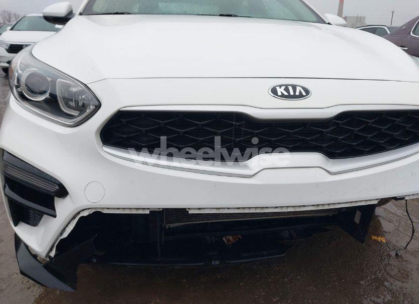 Photo 6 of 2019 Kia Forte LXS (VIN 3KPF24AD6KE072599)
