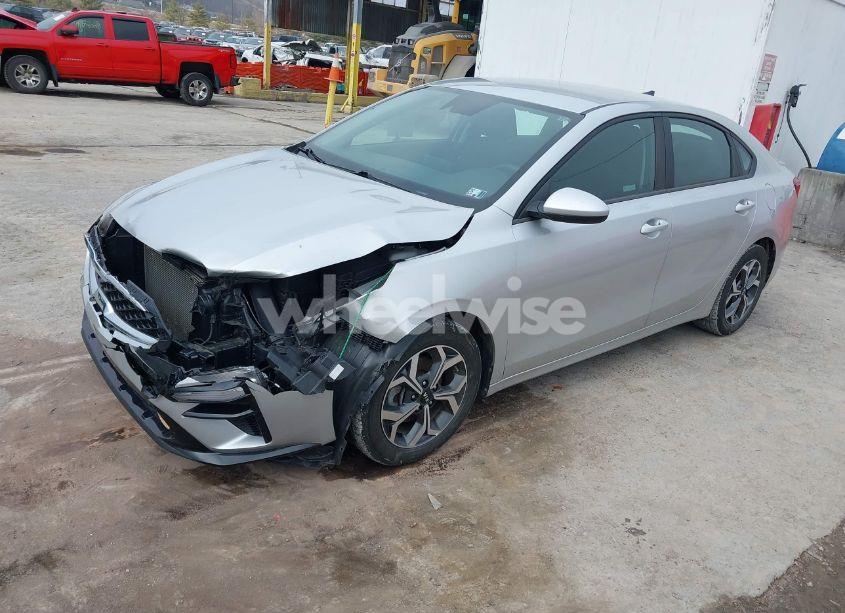 Photo 2 of 2019 Kia Forte LXS (VIN 3KPF24AD6KE083344)