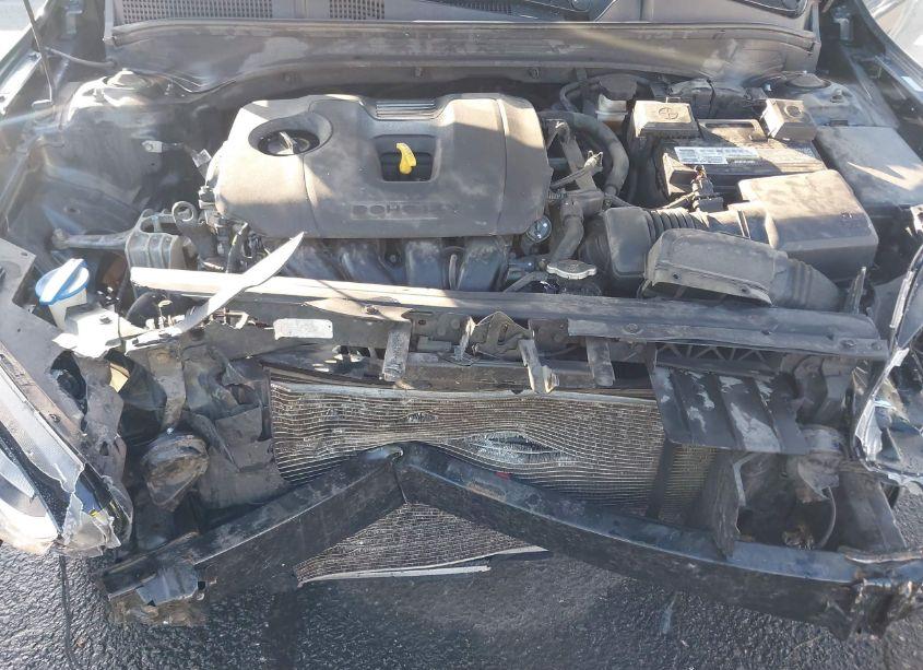 Photo 10 of 2019 Kia Forte LXS (VIN 3KPF24AD6KE083991)