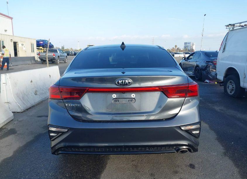 Photo 16 of 2019 Kia Forte LXS (VIN 3KPF24AD6KE083991)