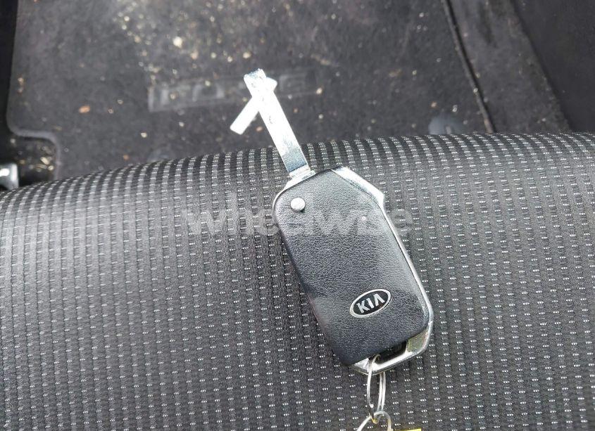 Photo 11 of 2019 Kia Forte FE (VIN 3KPF24AD6KE087975)