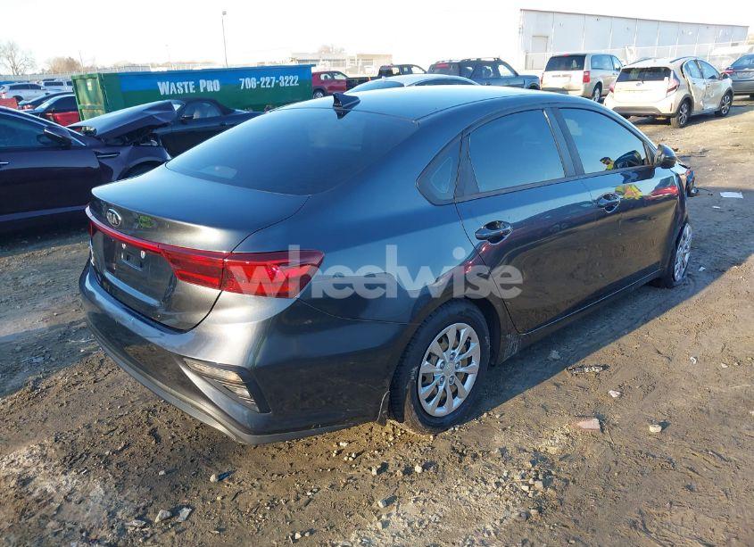 Photo 4 of 2019 Kia Forte FE (VIN 3KPF24AD6KE095347)