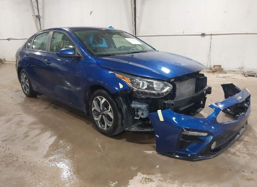 2019 Kia Forte LXS (VIN 3KPF24AD6KE098801) main photo