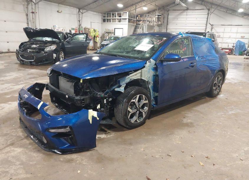 Photo 2 of 2019 Kia Forte LXS (VIN 3KPF24AD6KE098801)