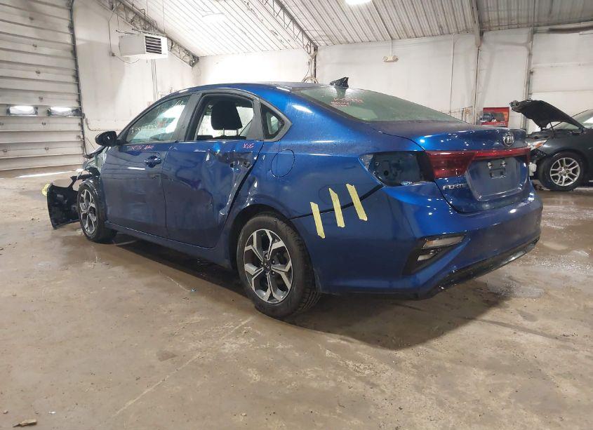Photo 3 of 2019 Kia Forte LXS (VIN 3KPF24AD6KE098801)