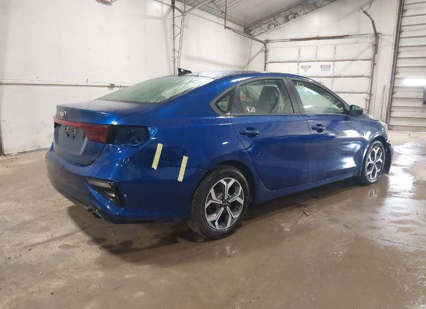 Photo 4 of 2019 Kia Forte LXS (VIN 3KPF24AD6KE098801)
