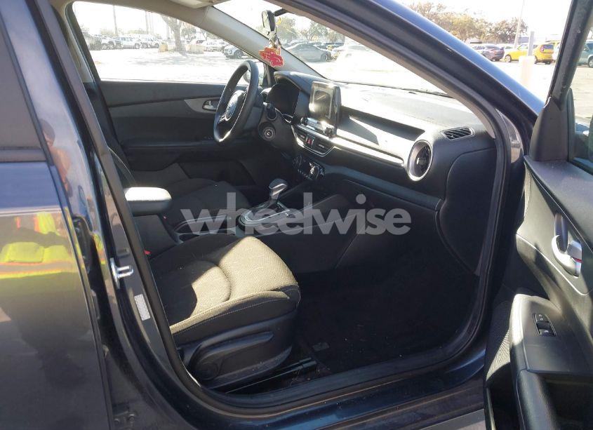 Photo 5 of 2019 Kia Forte LXS (VIN 3KPF24AD6KE110851)