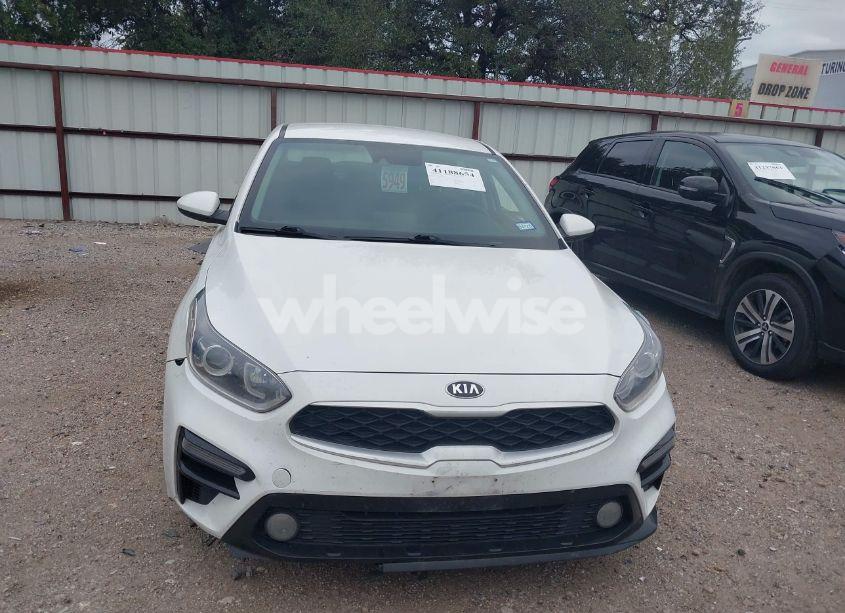 Photo 13 of 2019 Kia Forte LXS (VIN 3KPF24AD6KE111627)