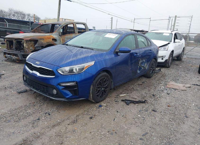 Photo 2 of 2019 Kia Forte LXS (VIN 3KPF24AD6KE116374)