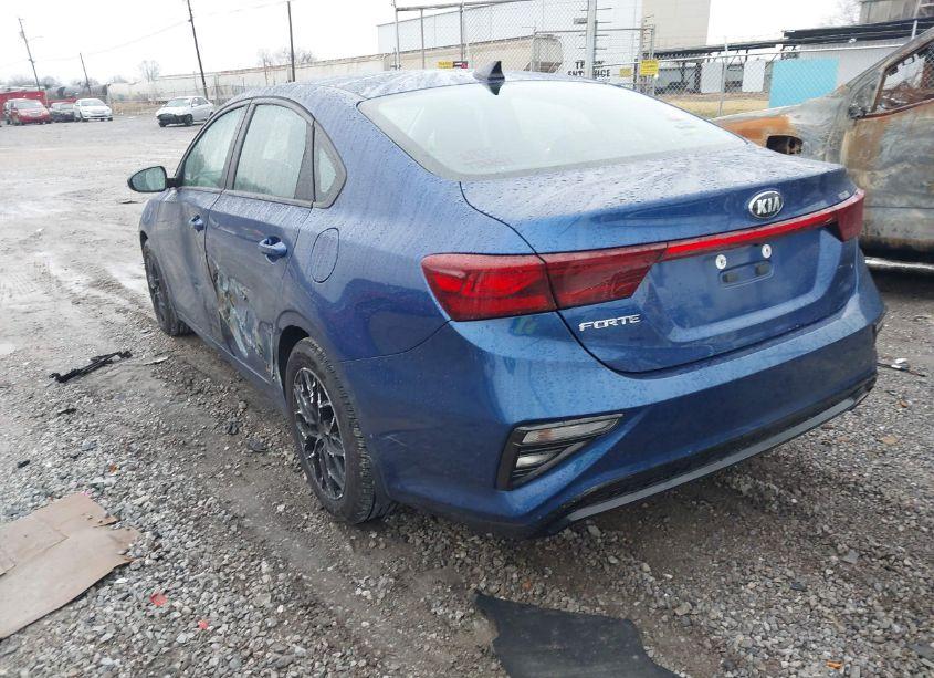 Photo 3 of 2019 Kia Forte LXS (VIN 3KPF24AD6KE116374)