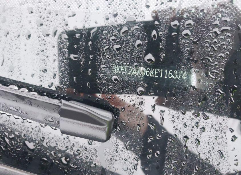 Photo 9 of 2019 Kia Forte LXS (VIN 3KPF24AD6KE116374)