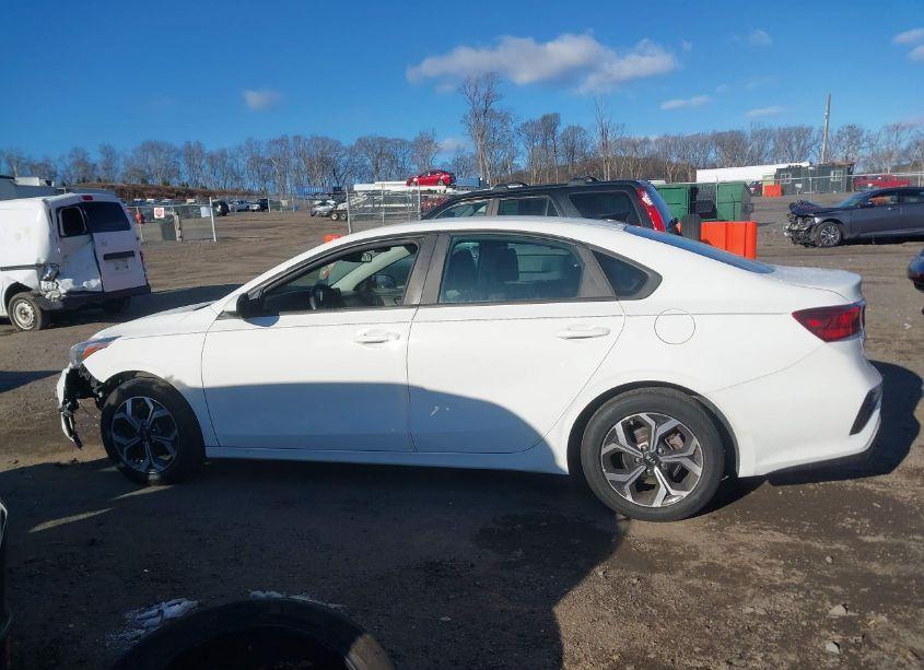 Photo 14 of 2019 Kia Forte LXS (VIN 3KPF24AD6KE116505)