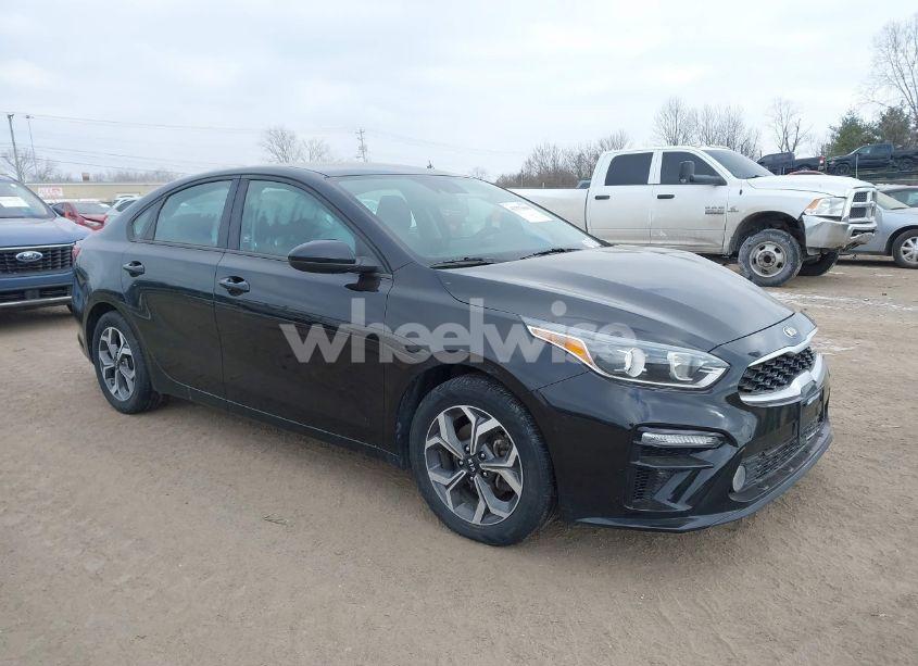 2019 Kia Forte LXS (VIN 3KPF24AD6KE133563) main photo