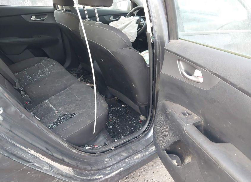 Photo 8 of 2020 Kia Forte FE (VIN 3KPF24AD6LE143818)