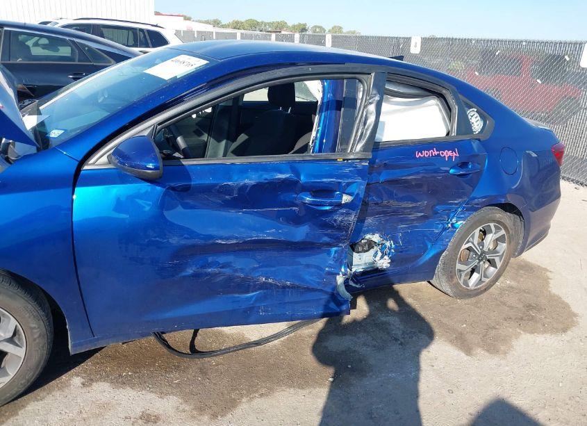 Photo 6 of 2020 Kia Forte LXS (VIN 3KPF24AD6LE179718)