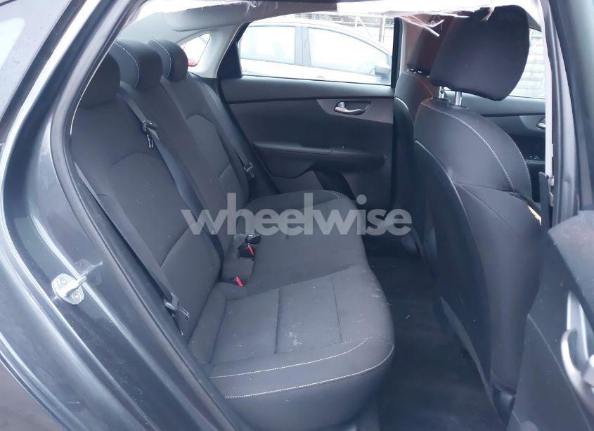 Photo 8 of 2020 Kia Forte LXS (VIN 3KPF24AD6LE202513)