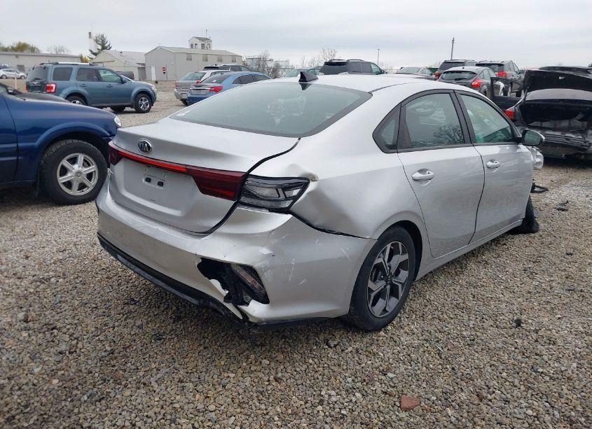 Photo 4 of 2020 Kia Forte LXS (VIN 3KPF24AD6LE216377)