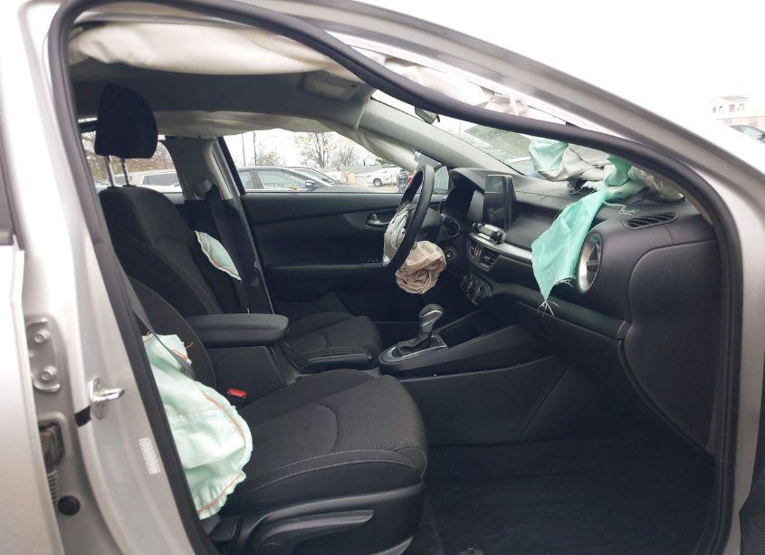 Photo 5 of 2020 Kia Forte LXS (VIN 3KPF24AD6LE216377)