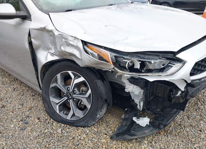 Photo 6 of 2020 Kia Forte LXS (VIN 3KPF24AD6LE216377)