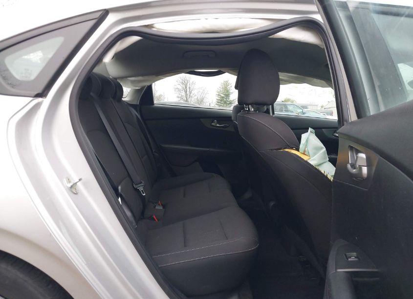 Photo 8 of 2020 Kia Forte LXS (VIN 3KPF24AD6LE216377)