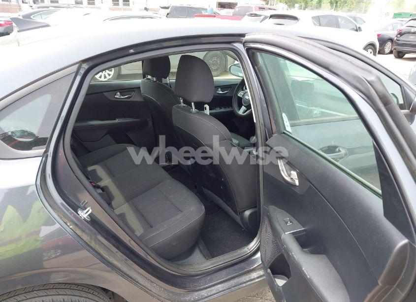 Photo 8 of 2020 Kia Forte LXS (VIN 3KPF24AD6LE231168)