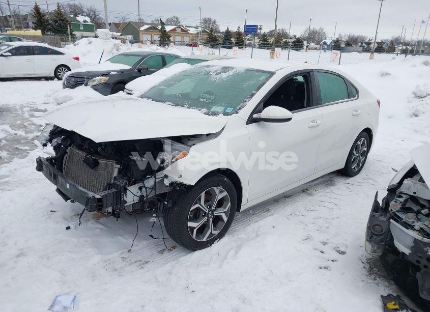 Photo 2 of 2020 Kia Forte LXS (VIN 3KPF24AD6LE232661)