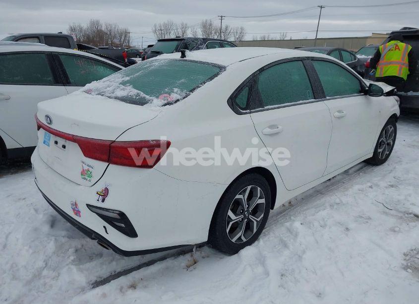 Photo 4 of 2020 Kia Forte LXS (VIN 3KPF24AD6LE232661)
