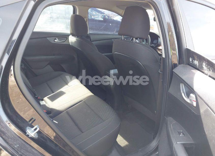 Photo 8 of 2020 Kia Forte LXS (VIN 3KPF24AD6LE232739)