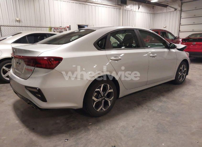 Photo 4 of 2020 Kia Forte LXS (VIN 3KPF24AD6LE235754)