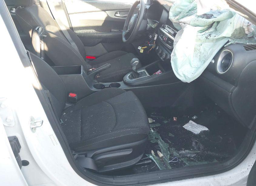 Photo 5 of 2020 Kia Forte LXS (VIN 3KPF24AD6LE248469)